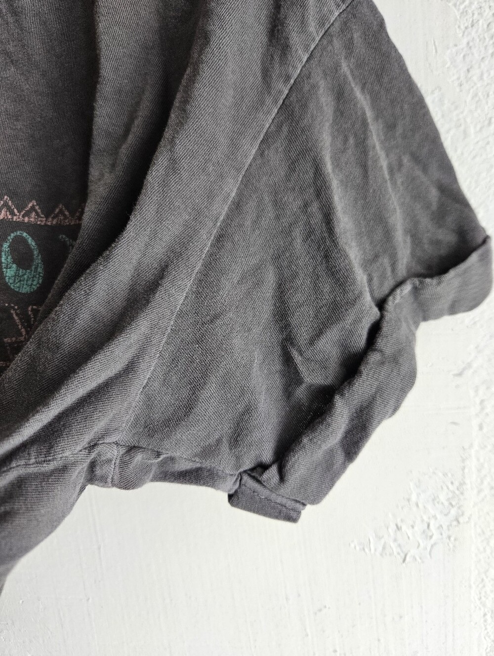 TILLY'S | t-shirt - Picture 3 of 5